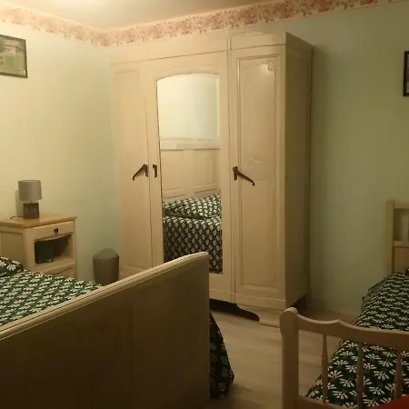 La Ferme Du Crie Bed & Breakfast Chaudeyrolles